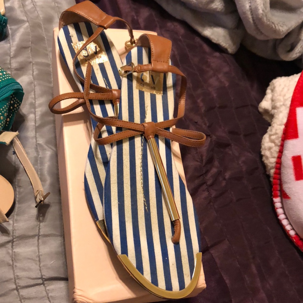 Dolce vita sandals